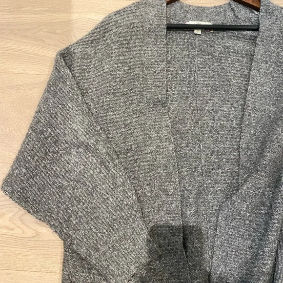 Cardigan - Picture 2 of 3